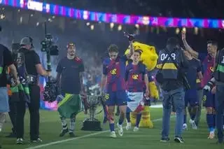 ¡CAMPEONES! Así celebró el Barça de Hansi Flick en el Spotify Camp Nou